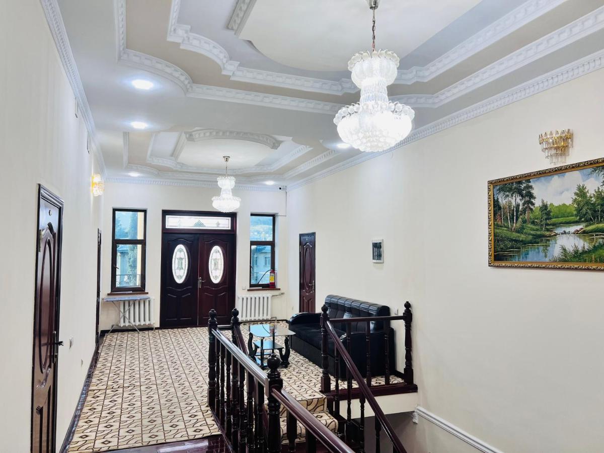 Alisher Hotel Duszanbe Zewnętrze zdjęcie